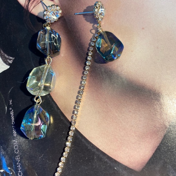 Asymmetrical Long Earrings - Picture 2 of 4